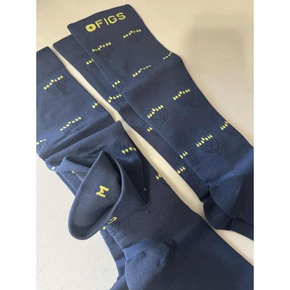 2-FIGS Compression Socks Size Medium‎ Women 5-10 Men 6-12 NEW